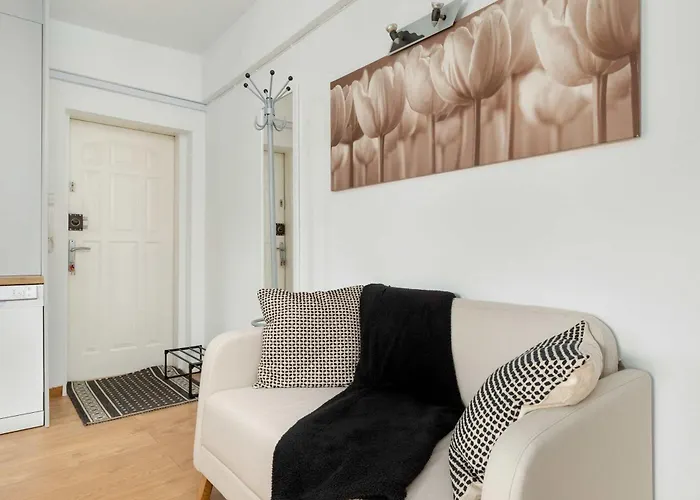Scandinavian Style In Near Centre By Renters Apartman *